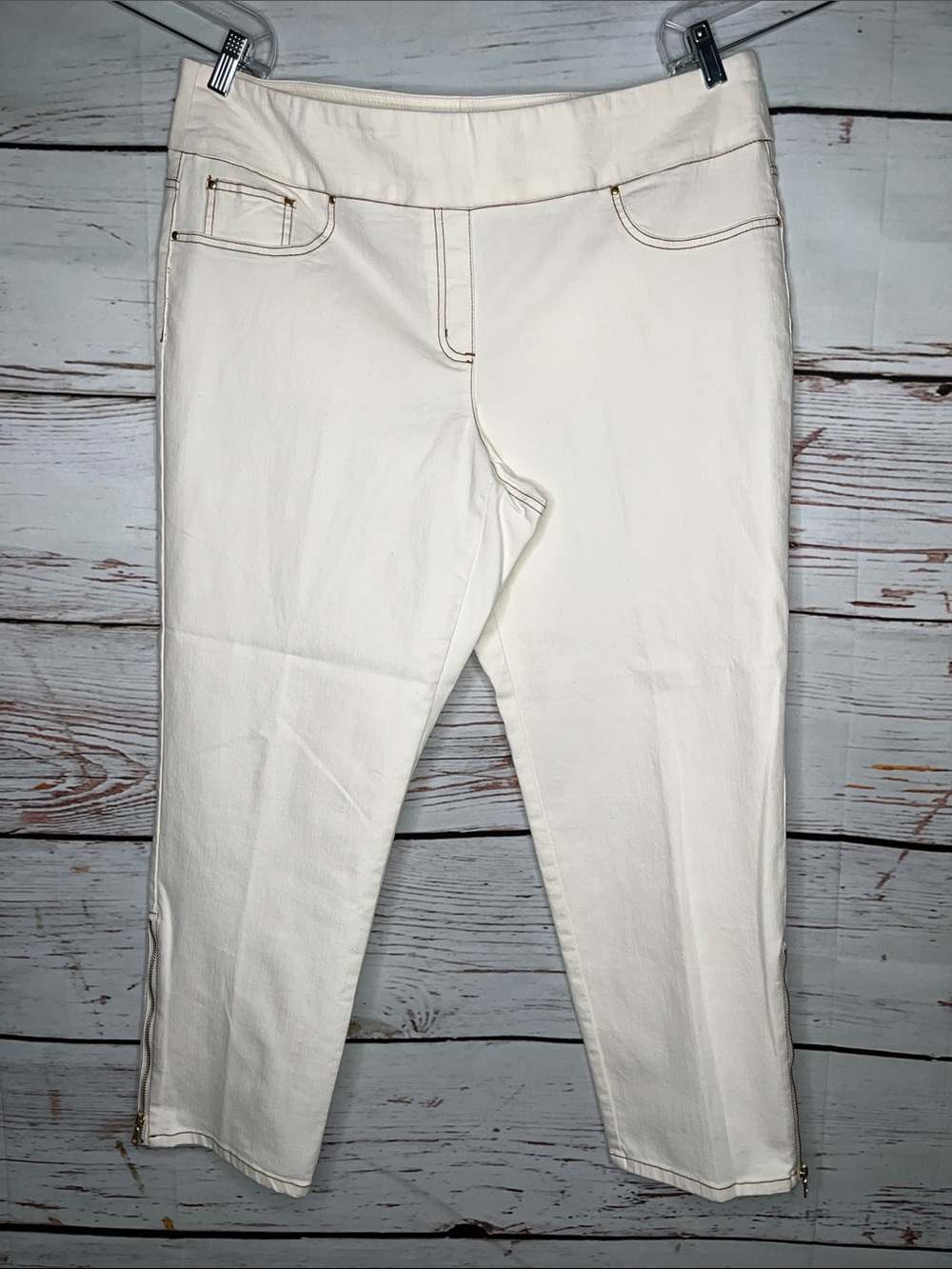Ruby Rd. Woman NWT Size 16W Ivory Denim Contour Waist Pull On Zip Ankle Jeans